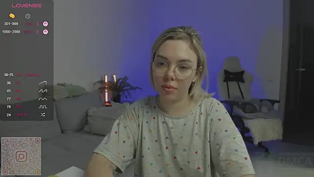 whoa-hoa-hoa-hoa-hoa online show from 09/25/25, 04:11