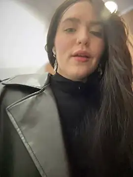 Snapshot of meow_girl chatting on 02/07/25, 03:08 meow girl online show from 02/07/25, 03:08