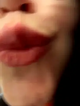 Snapshot of meow_girl chatting on 05/08/26, 10:31 meow girl online show from 05/08/26, 10:31