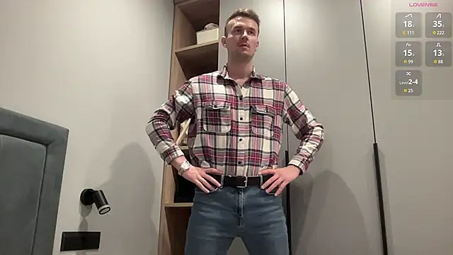 cute mark online show from 12/01/25, 01:38