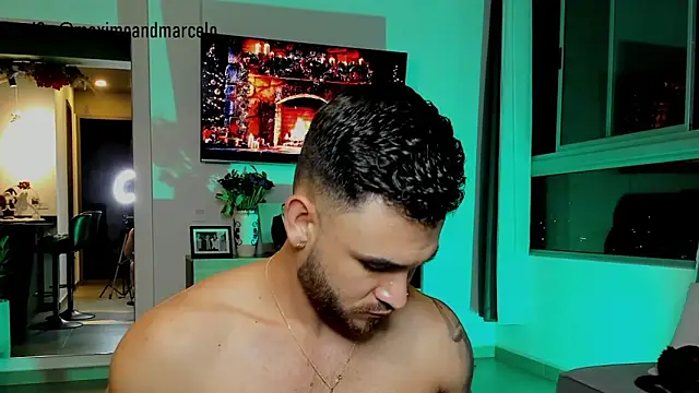 Snapshot of Maximo_Marcelo chatting on 12/24/24, 12:11 Maximo Marcelo online show from 12/24/24, 12:11