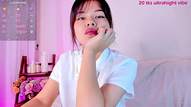 moonlight8  online show from 01/05/25, 08:32