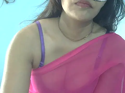 Nehasingh2024 online show from 03/17/26, 07:44