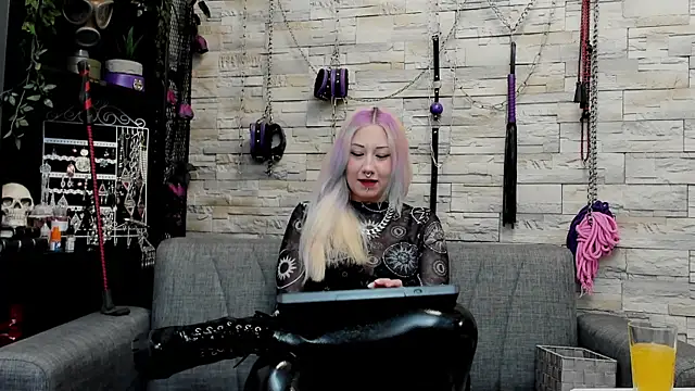 CruelMistress online show from 04/26/26, 11:57