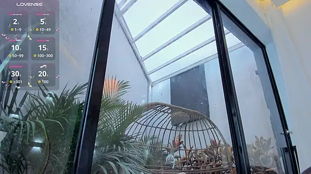 Venusflame   online show from 10/18/25, 12:06