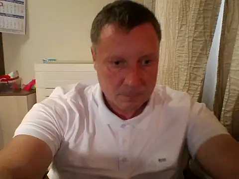 Snapshot of c6tm5 chatting on 10/07/25, 11:29 c6tm5 online show from 10/07/25, 11:29