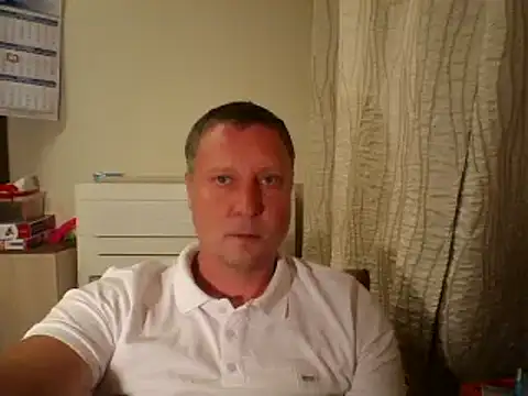 Snapshot of c6tm5 chatting on 10/08/25, 07:06 c6tm5 online show from 10/08/25, 07:06