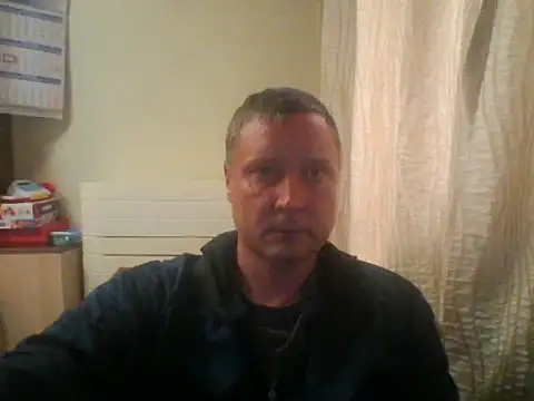 Snapshot of c6tm5 chatting on 10/14/25, 07:09 c6tm5 online show from 10/14/25, 07:09