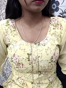 Snapshot of Ishaani_0 chatting on 03/15/25, 03:37 Ishaani 0 online show from 03/15/25, 03:37