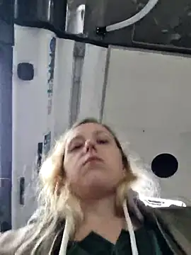 Public Katrisha online show from 11/07/25, 03:45