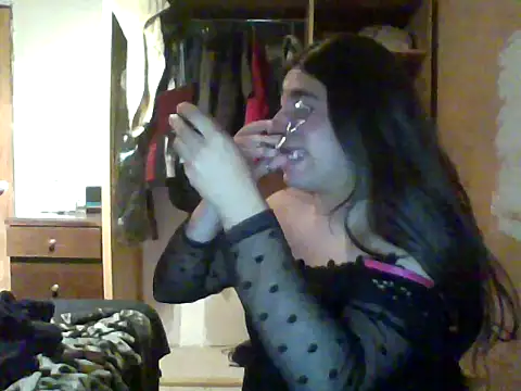 Yasmin Paez99 online show from 11/08/25, 02:45