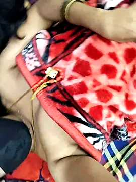 Snapshot of Tamilrojanew chatting on 12/23/24, 07:28 Tamilrojanew online show from 12/23/24, 07:28