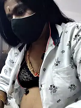 Snapshot of Tamilrojanew chatting on 01/05/25, 09:05 Tamilrojanew online show from 01/05/25, 09:05