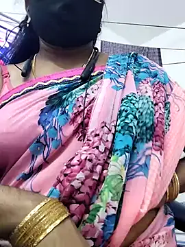 Snapshot of Tamilrojanew chatting on 03/06/25, 07:47 Tamilrojanew online show from 03/06/25, 07:47