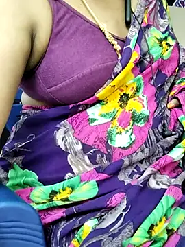 Snapshot of Tamilrojanew chatting on 03/19/25, 06:55 Tamilrojanew online show from 03/19/25, 06:55