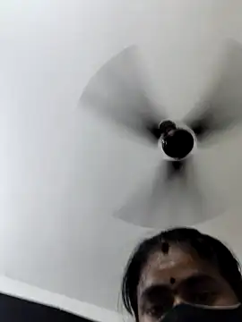 Snapshot of Tamilrojanew chatting on 09/11/25, 05:35 Tamilrojanew online show from 09/11/25, 05:35