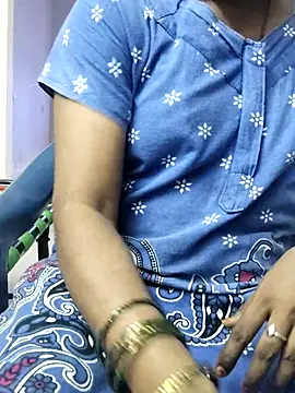 Snapshot of Tamilrojanew chatting on 09/22/25, 05:42 Tamilrojanew online show from 09/22/25, 05:42