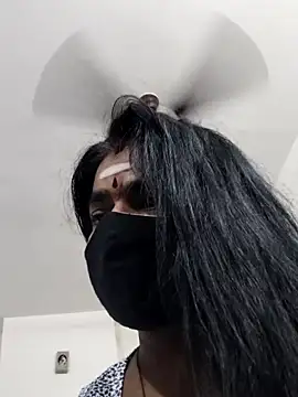 Snapshot of Tamilrojanew chatting on 09/23/25, 08:17 Tamilrojanew online show from 09/23/25, 08:17