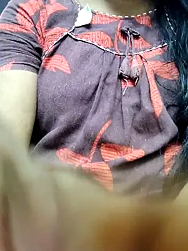 Snapshot of Tamilrojanew chatting on 10/07/25, 08:33 Tamilrojanew online show from 10/07/25, 08:33