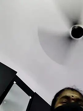 Snapshot of Tamilrojanew chatting on 10/13/25, 06:57 Tamilrojanew online show from 10/13/25, 06:57