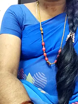 Snapshot of Tamilrojanew chatting on 10/16/25, 06:58 Tamilrojanew online show from 10/16/25, 06:58