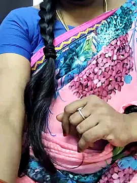 Snapshot of Tamilrojanew chatting on 11/01/25, 07:10 Tamilrojanew online show from 11/01/25, 07:10