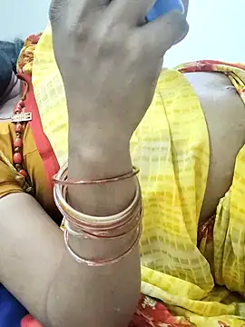 Snapshot of Tamilrojanew chatting on 11/04/25, 08:08 Tamilrojanew online show from 11/04/25, 08:08