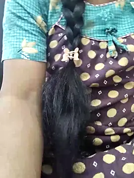 Snapshot of Tamilrojanew chatting on 11/05/25, 09:42 Tamilrojanew online show from 11/05/25, 09:42