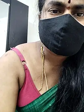 Snapshot of Tamilrojanew chatting on 11/12/25, 06:30 Tamilrojanew online show from 11/12/25, 06:30