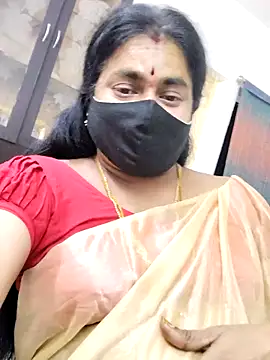 Snapshot of Tamilrojanew chatting on 11/18/25, 05:28 Tamilrojanew online show from 11/18/25, 05:28