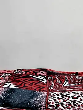 Snapshot of Tamilrojanew chatting on 12/01/25, 06:29 Tamilrojanew online show from 12/01/25, 06:29