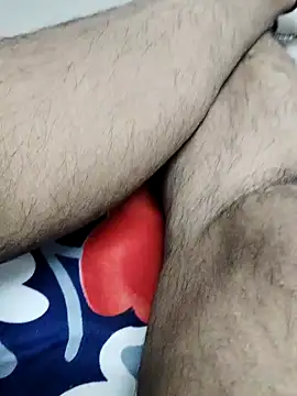 Snapshot of Tamilrojanew chatting on 12/14/25, 07:03 Tamilrojanew online show from 12/14/25, 07:03