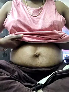 Snapshot of Tamilrojanew chatting on 12/18/25, 07:25 Tamilrojanew online show from 12/18/25, 07:25