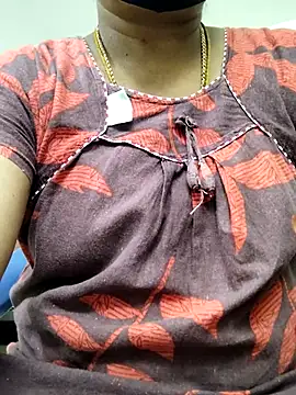 Snapshot of Tamilrojanew chatting on 01/08/26, 03:36 Tamilrojanew online show from 01/08/26, 03:36