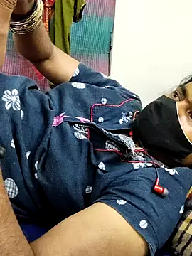 Snapshot of Tamilrojanew chatting on 02/01/26, 05:00 Tamilrojanew online show from 02/01/26, 05:00