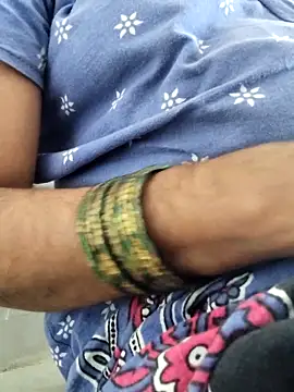 Snapshot of Tamilrojanew chatting on 03/09/26, 07:23 Tamilrojanew online show from 03/09/26, 07:23