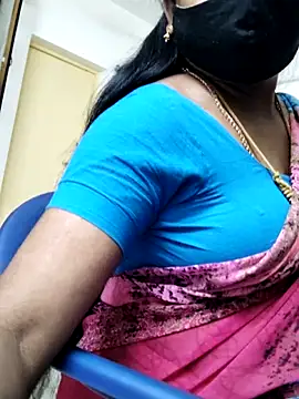 Snapshot of Tamilrojanew chatting on 04/29/26, 05:41 Tamilrojanew online show from 04/29/26, 05:41