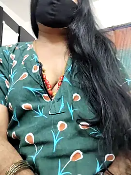 Snapshot of Tamilrojanew chatting on 05/11/26, 04:37 Tamilrojanew online show from 05/11/26, 04:37