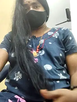 Snapshot of Tamilrojanew chatting on 05/14/26, 10:22 Tamilrojanew online show from 05/14/26, 10:22