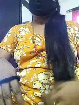 Snapshot of Tamilrojanew chatting on 05/16/26, 10:12 Tamilrojanew online show from 05/16/26, 10:12