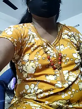 Snapshot of Tamilrojanew chatting on 05/16/26, 10:36 Tamilrojanew online show from 05/16/26, 10:36