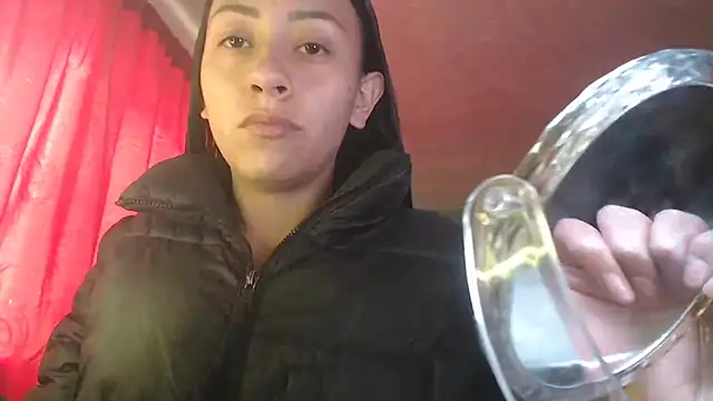 Snapshot of Little_aphrodite chatting on 12/05/25, 07:43 Little aphrodite online show from 12/05/25, 07:43