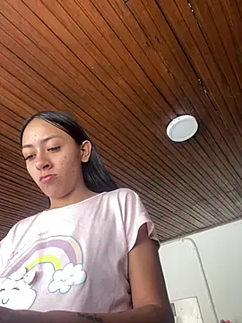 Snapshot of Little_aphrodite chatting on 02/14/26, 03:42 Little aphrodite online show from 02/14/26, 03:42