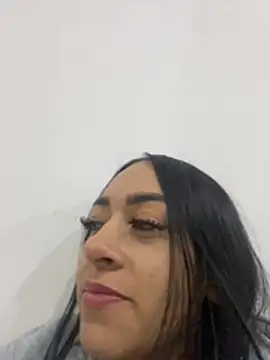 Snapshot of Little_aphrodite chatting on 02/27/26, 02:22 Little aphrodite online show from 02/27/26, 02:22