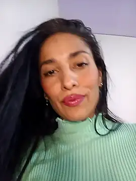 Snapshot of chloewildd_ chatting on 01/10/26, 10:47 chloewildd online show from 01/10/26, 10:47