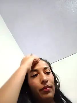Snapshot of chloewildd_ chatting on 02/19/26, 11:34 chloewildd online show from 02/19/26, 11:34