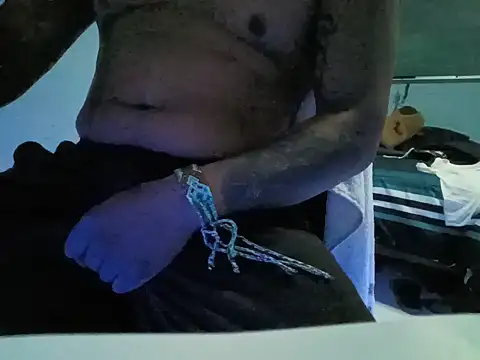 Javierhot666 online show from 05/18/26, 02:29