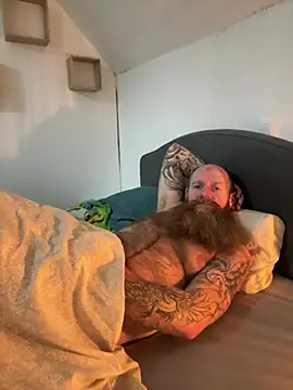 Snapshot of Ice_mannHH chatting on 12/15/24, 10:15 Ice mannHH online show from 12/15/24, 10:15