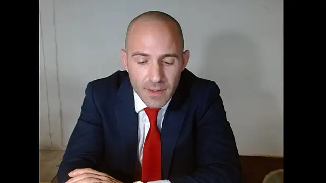 Snapshot of TheNakedPreacher chatting on 01/15/26, 04:33 TheNakedPreacher online show from 01/15/26, 04:33