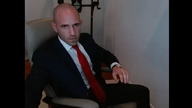 Snapshot of TheNakedPreacher chatting on 02/14/26, 04:15 TheNakedPreacher online show from 02/14/26, 04:15